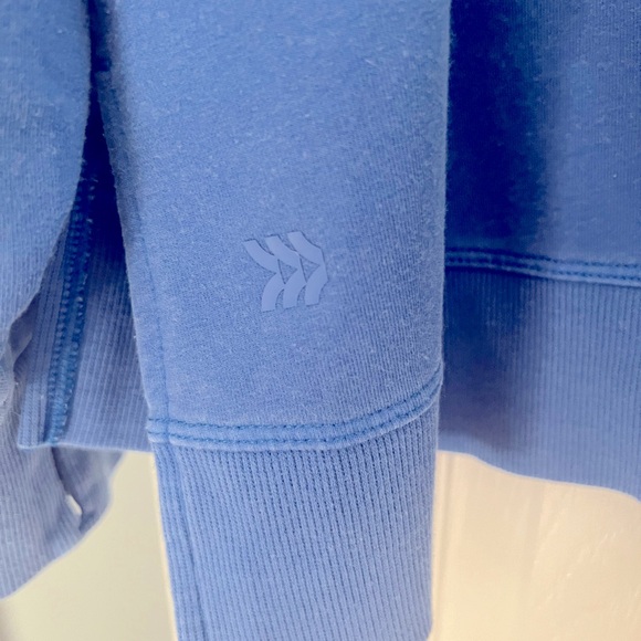 all in motion 1X blue women’s sweatshirt. So soft and comfortable, loose fit. - Picture 9 of 9